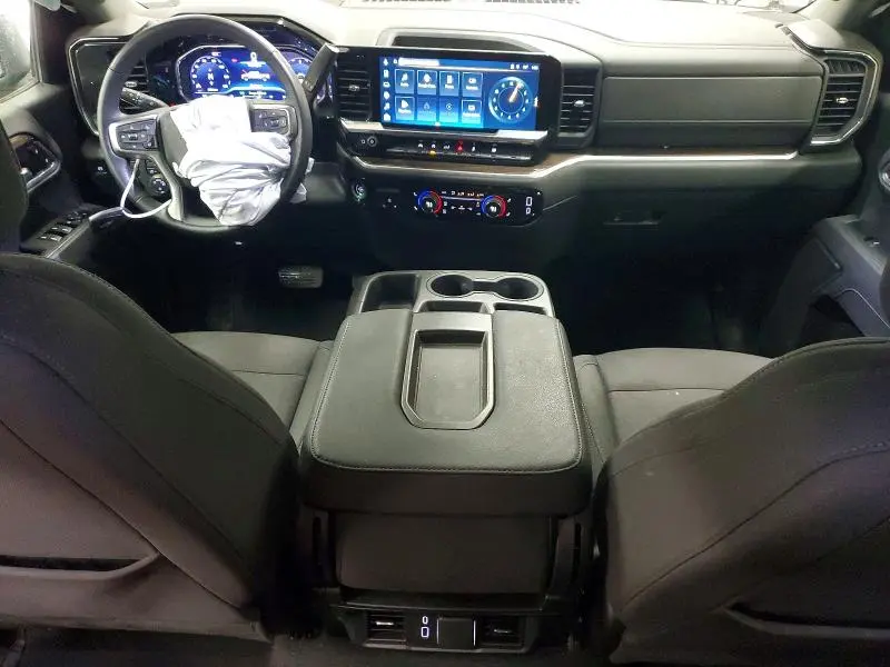 2025 CHEVROLET SILVERADO K1500 LT  