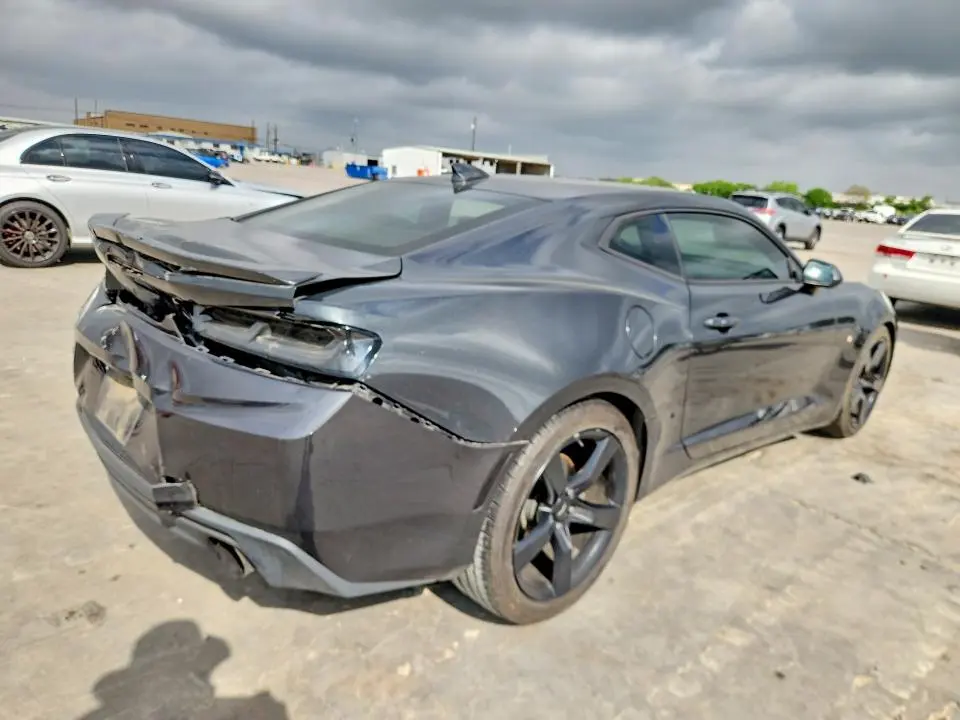 2016 CHEVROLET CAMARO LT  
