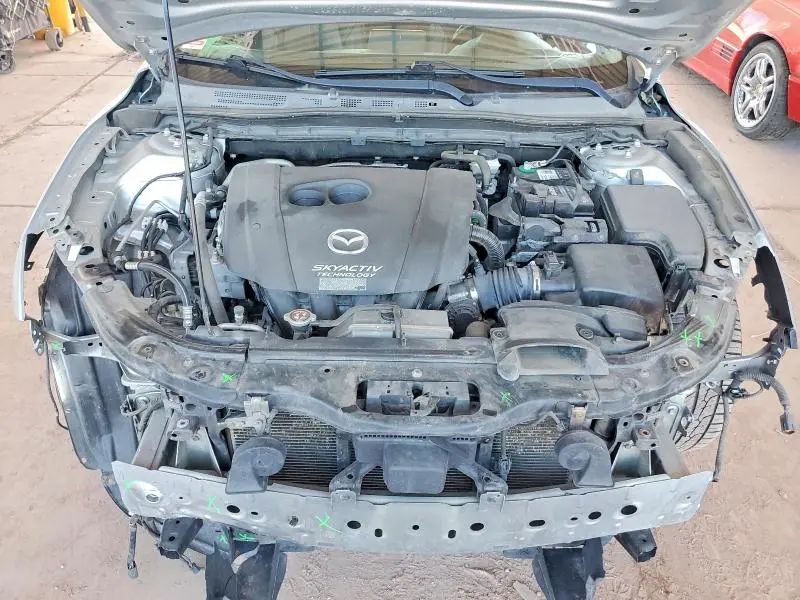 2018 MAZDA 3 TOURING  