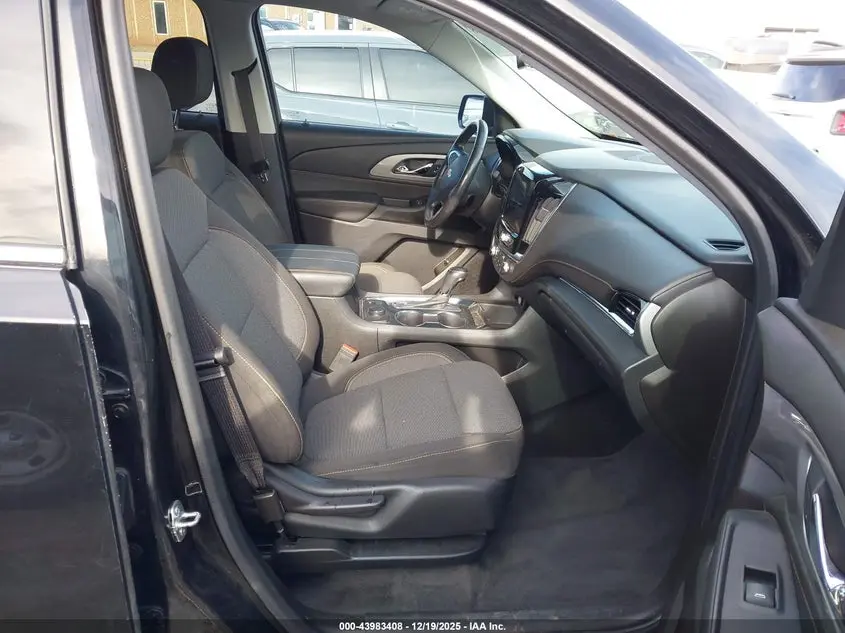 2020 CHEVROLET TRAVERSE AWD LT CLOTH