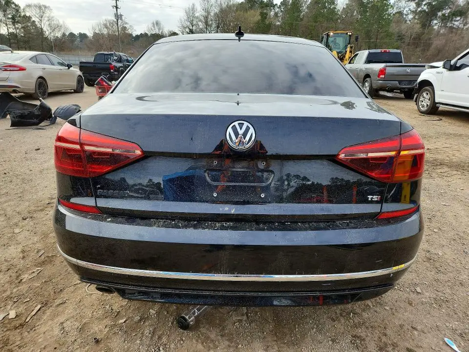 2018 VOLKSWAGEN PASSAT S  
