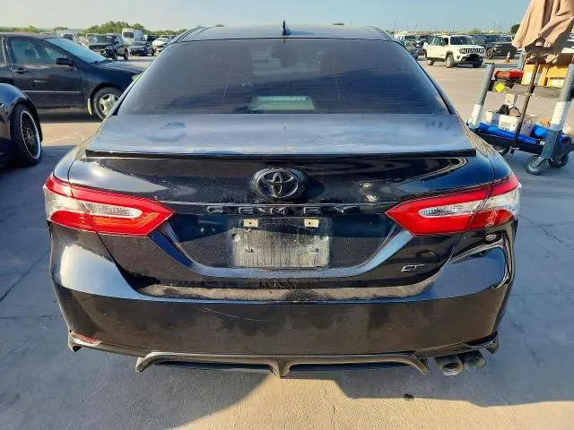 2019 TOYOTA CAMRY SE  