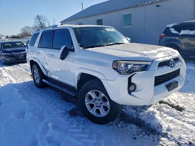2014 TOYOTA 4RUNNER SR5  