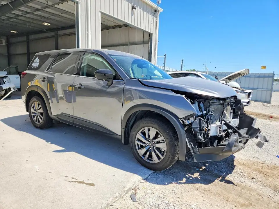 2024 NISSAN PATHFINDER S  