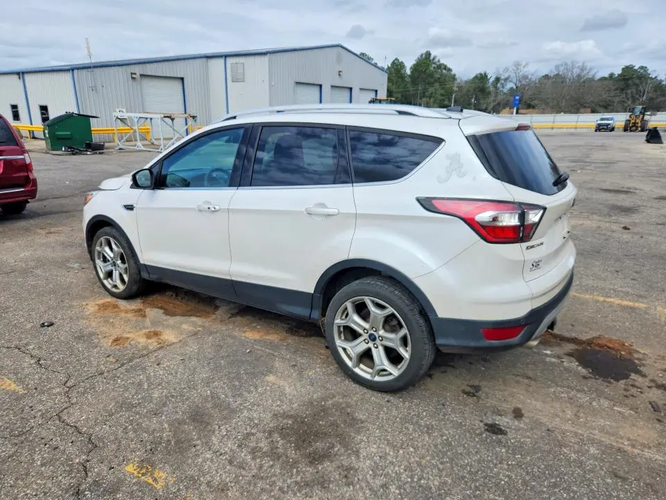 2017 FORD ESCAPE TITANIUM  
