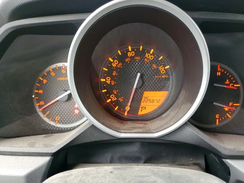 2010 TOYOTA 4RUNNER SR5  