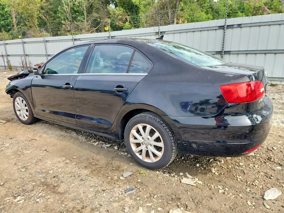 2013 VOLKSWAGEN JETTA SE  
