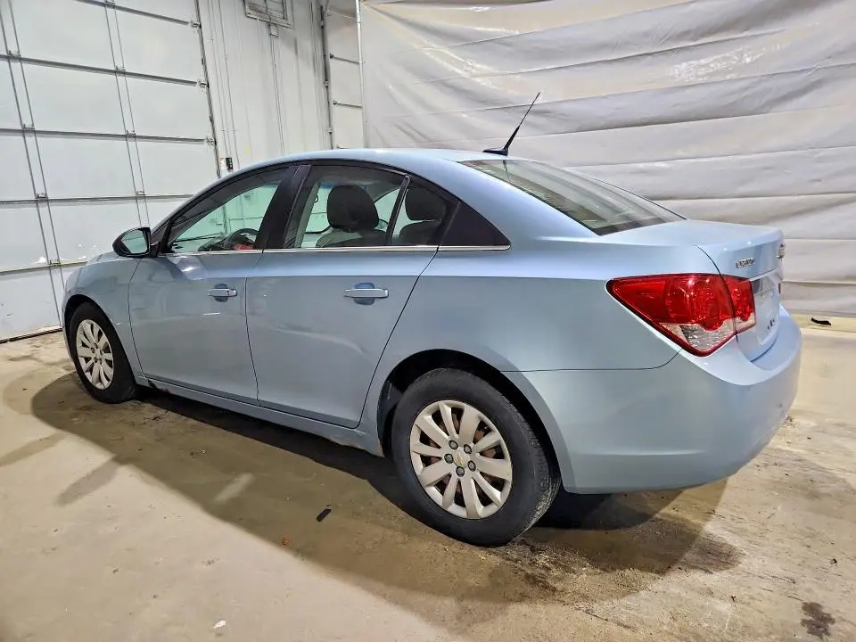 2011 CHEVROLET CRUZE LS  