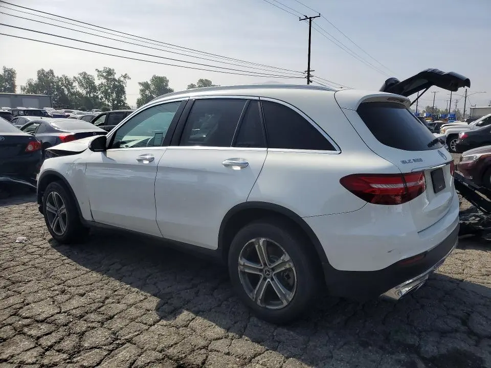 2019 MERCEDES-BENZ GLC 300  
