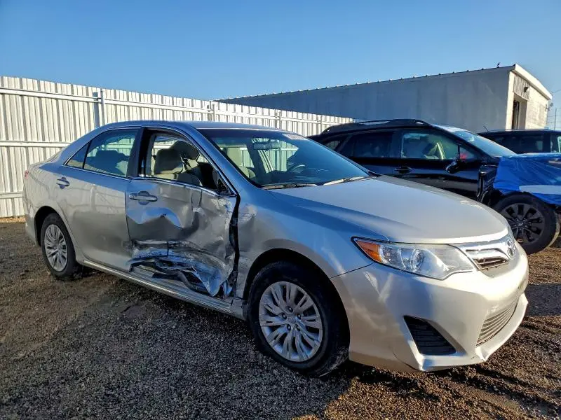 2014 TOYOTA CAMRY L  