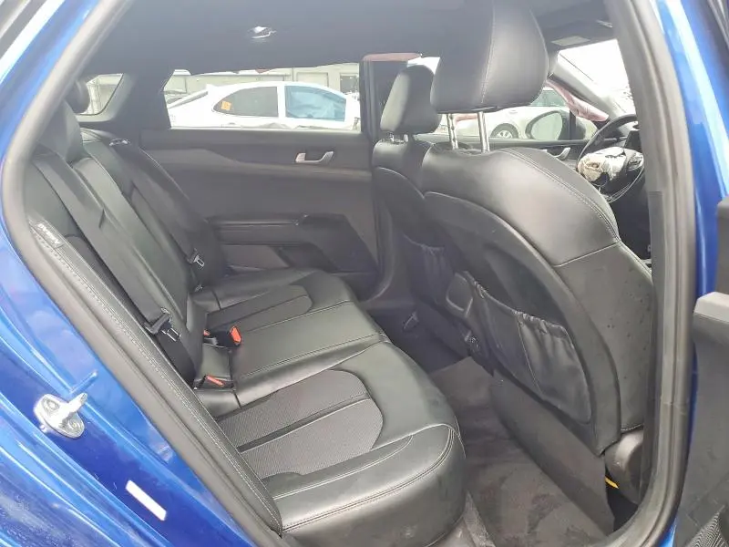 2021 KIA K5   