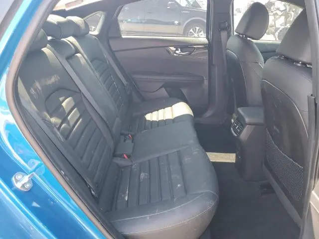 2023 KIA FORTE GT LINE  