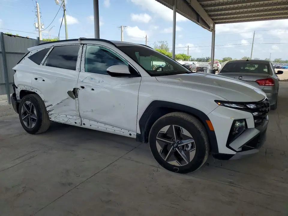 2025 HYUNDAI TUCSON SEL  
