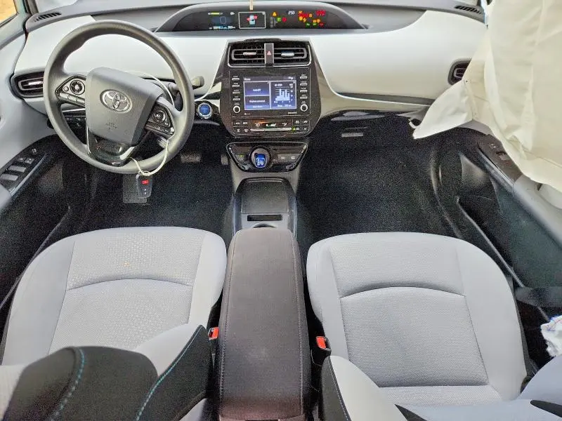 2022 TOYOTA PRIUS LE  