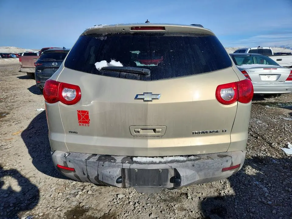 2012 CHEVROLET TRAVERSE LT  