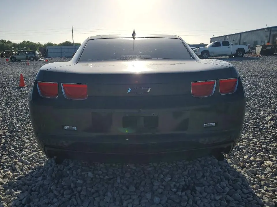 2011 CHEVROLET CAMARO LS  