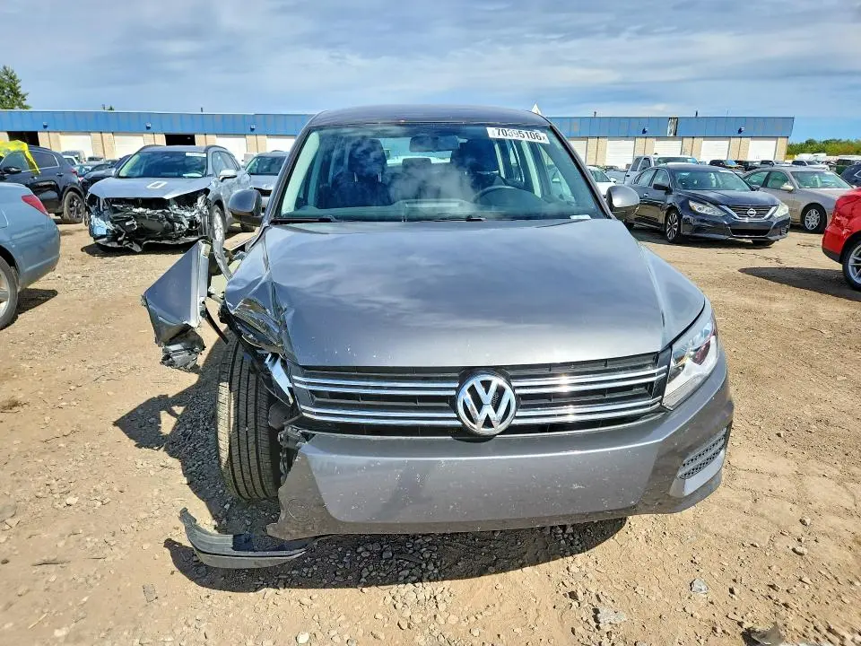 2012 VOLKSWAGEN TIGUAN S  