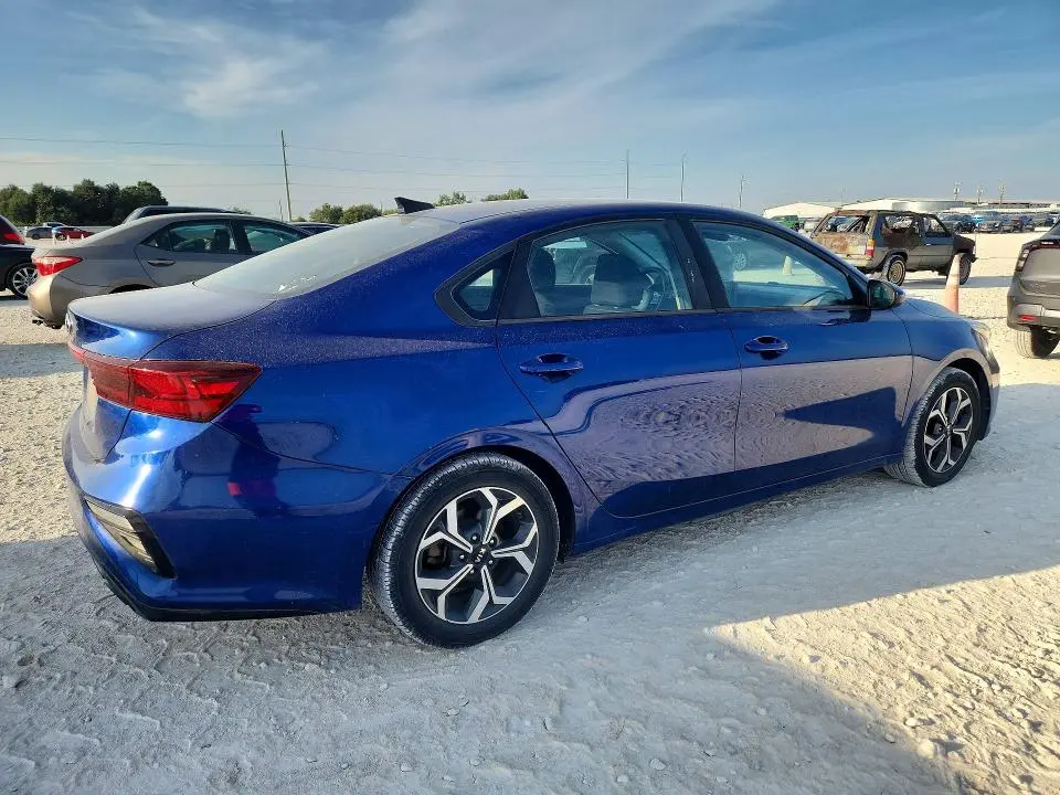 2019 KIA FORTE LXS  