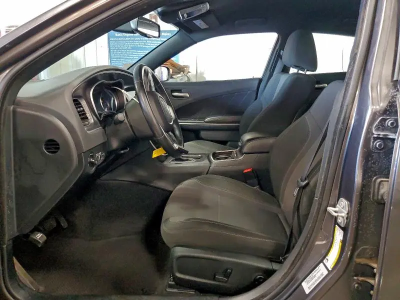 2016 DODGE CHARGER SXT  