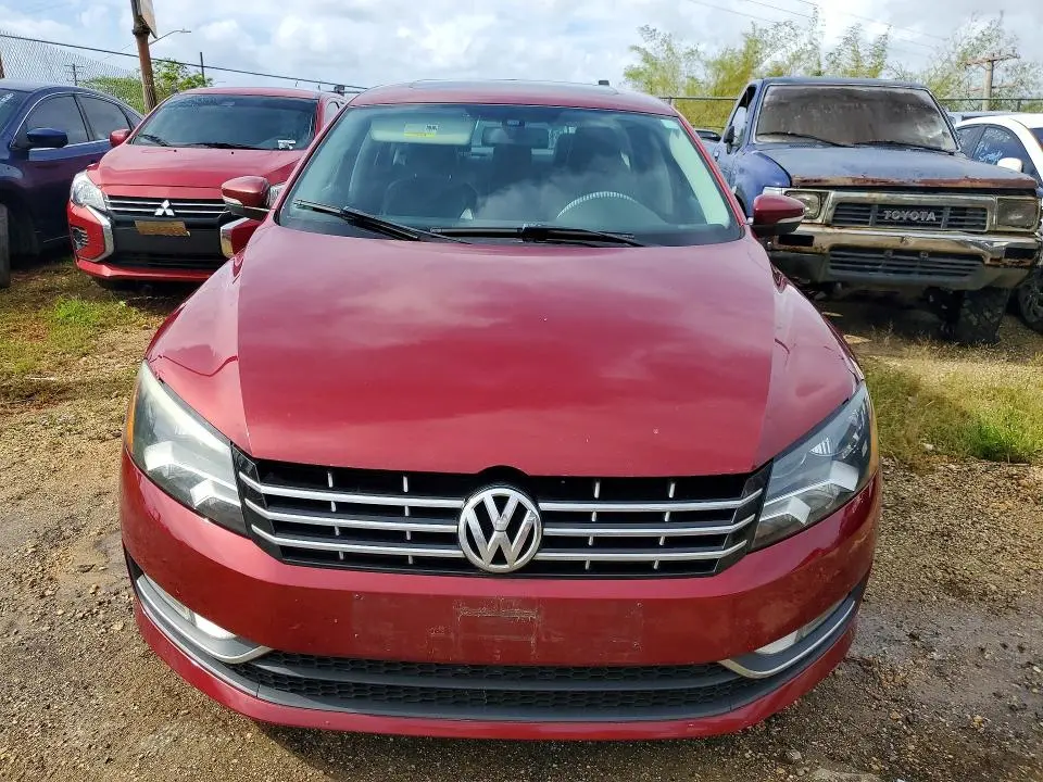 2015 VOLKSWAGEN PASSAT SEL  