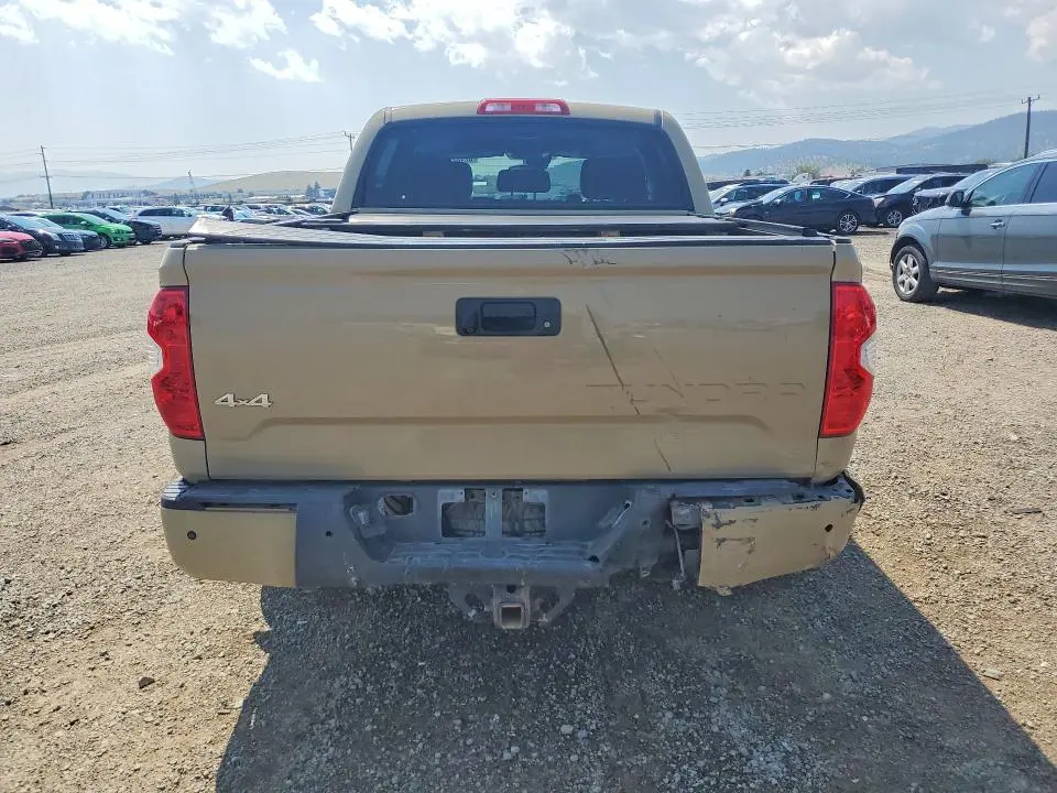 2018 TOYOTA TUNDRA CREWMAX LIMITED  