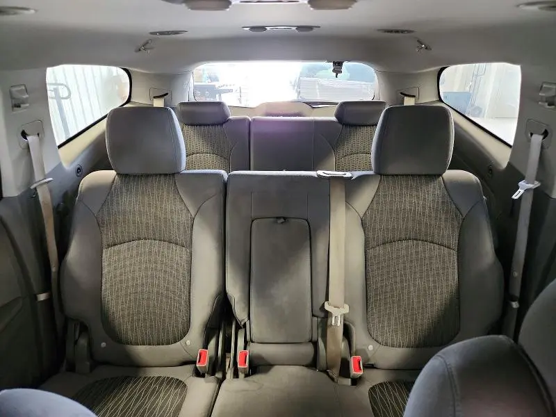 2013 CHEVROLET TRAVERSE LS  