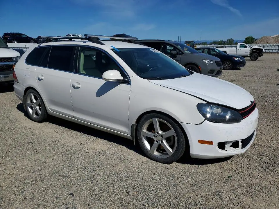 2011 VOLKSWAGEN JETTA TDI  