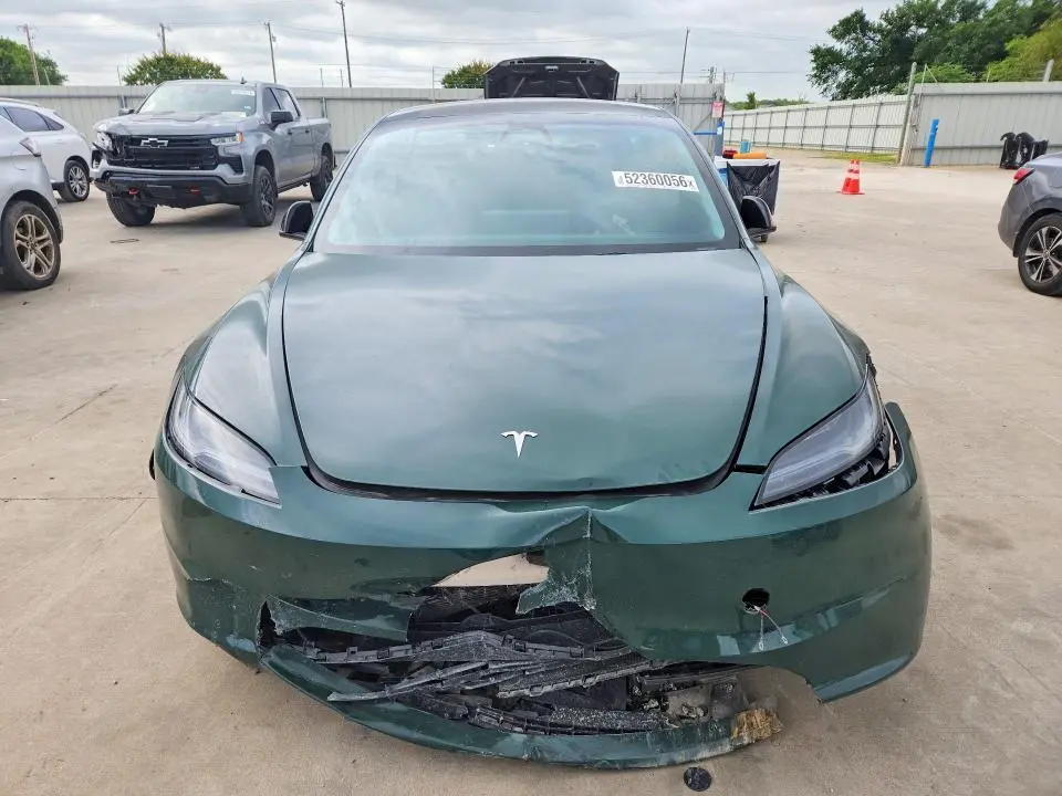 2024 TESLA MODEL 3   