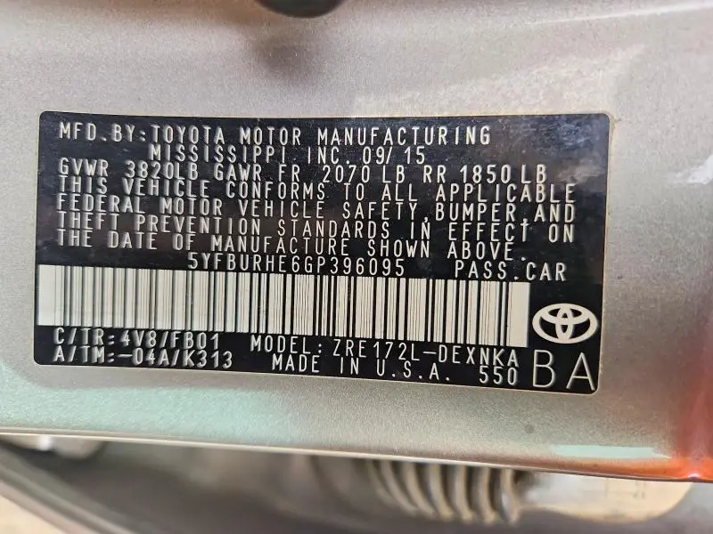 2016 TOYOTA COROLLA LE PLUS  