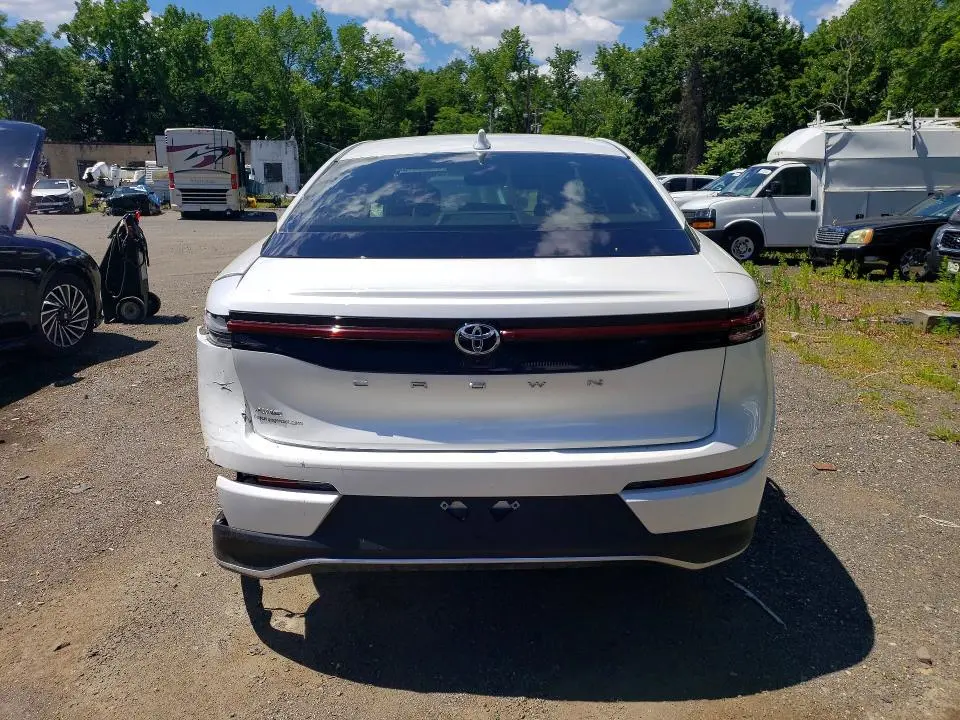 2023 TOYOTA CROWN XLE  