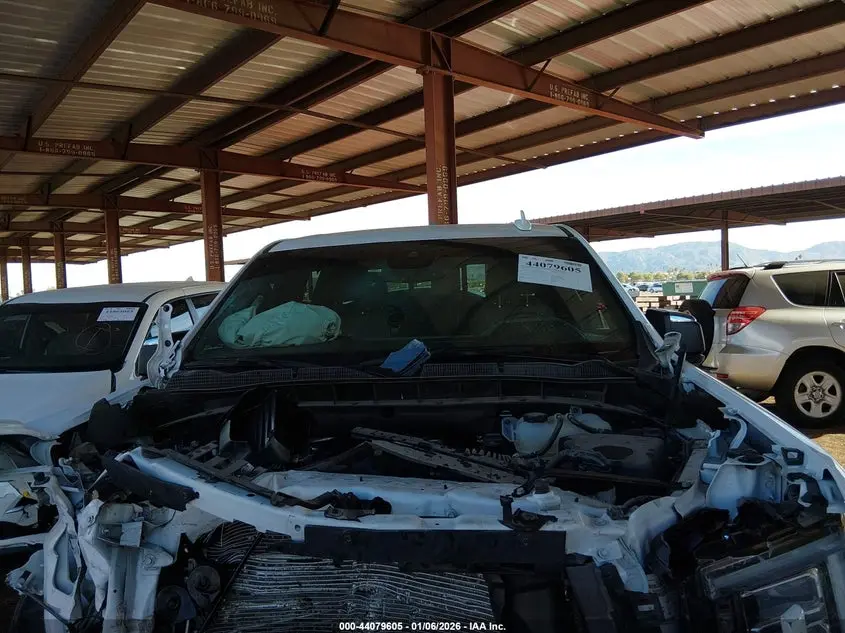 2024 GMC SIERRA 1500 4WD  SHORT BOX SLT