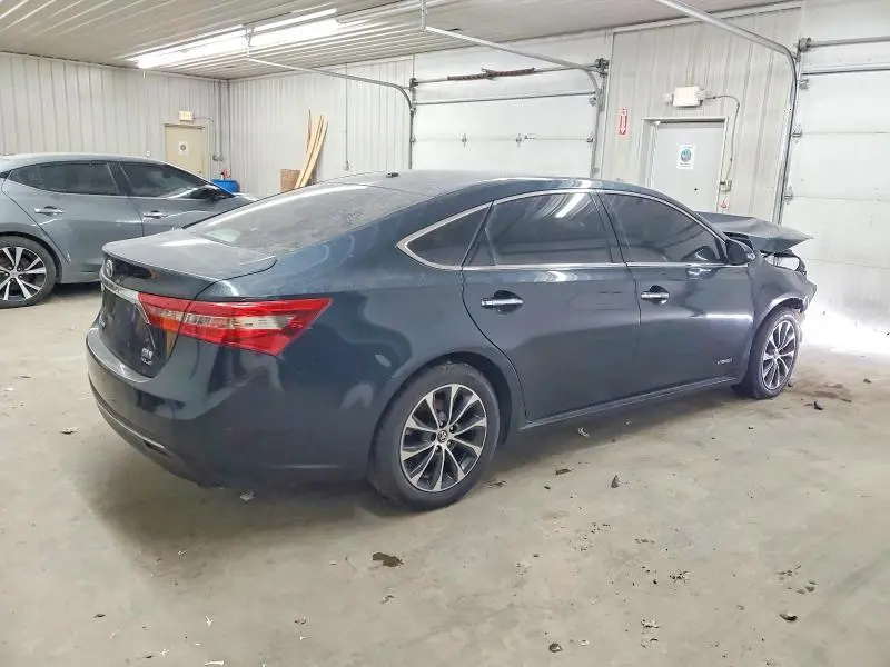 2018 TOYOTA AVALON   