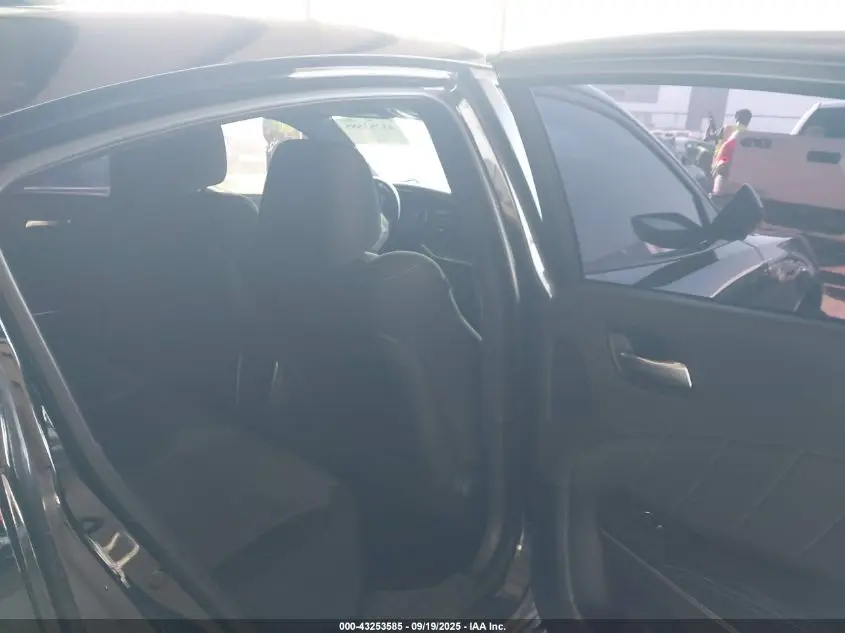 2015 DODGE CHARGER SXT