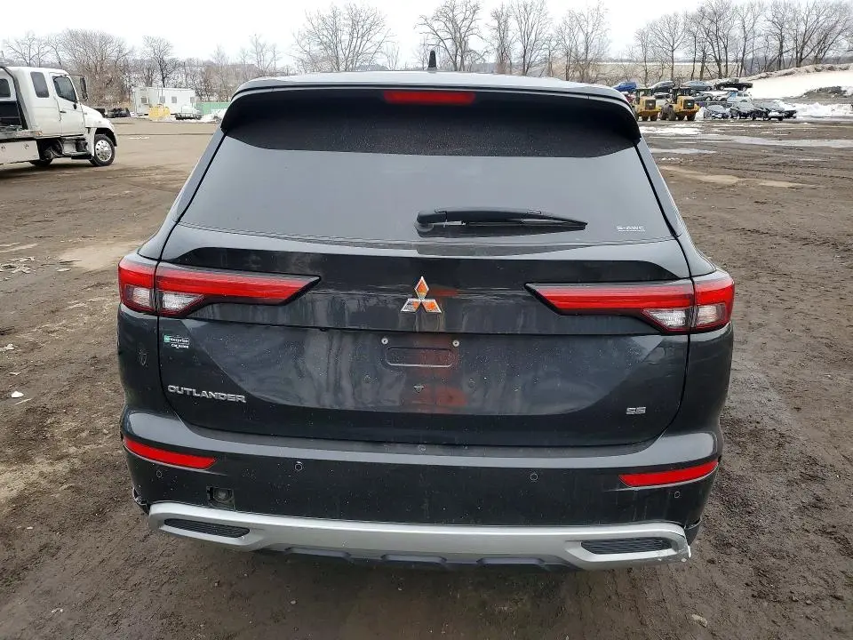 2023 MITSUBISHI OUTLANDER SE  