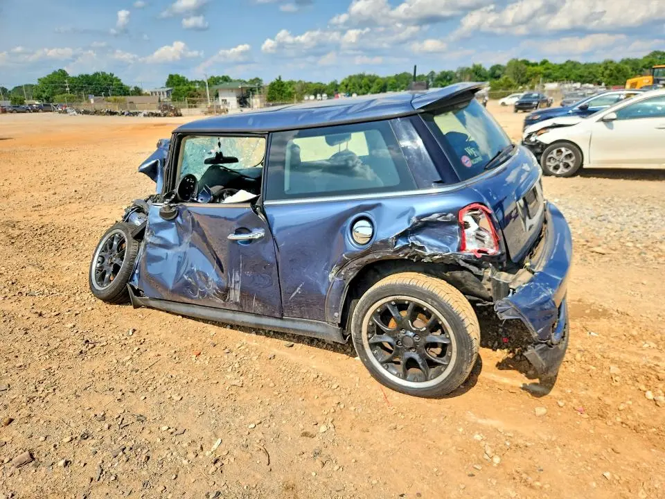 2011 MINI COOPER S  