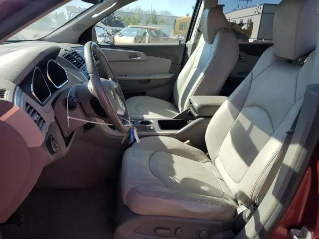 2010 CHEVROLET TRAVERSE LT  