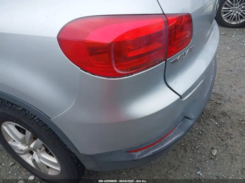 2012 VOLKSWAGEN TIGUAN LE