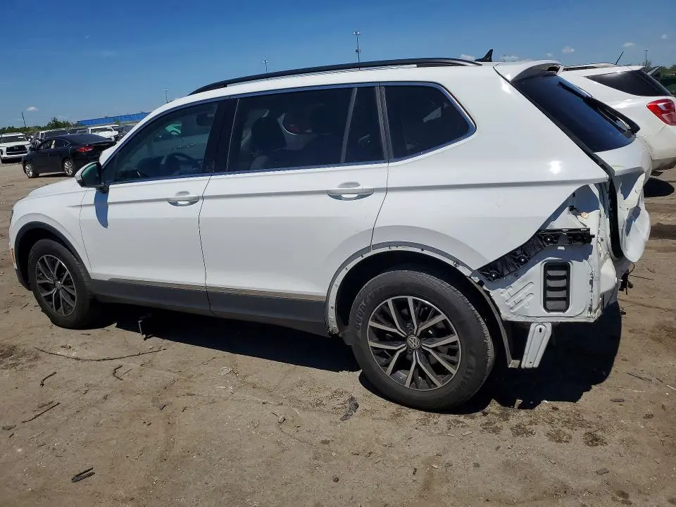 2021 VOLKSWAGEN TIGUAN SE  