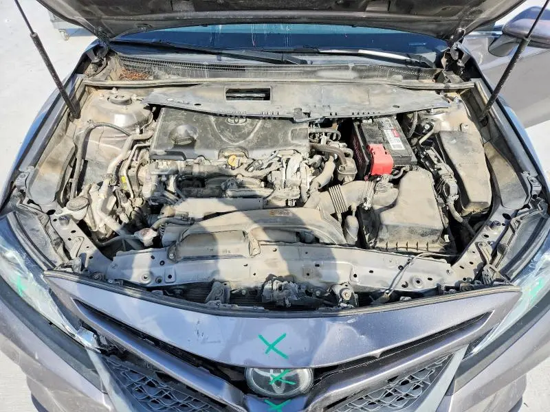 2018 TOYOTA CAMRY SE  