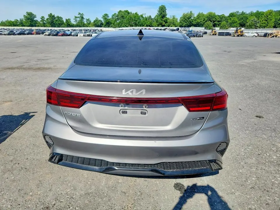 2022 KIA FORTE GT LINE  