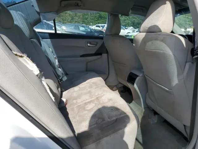 2016 TOYOTA CAMRY LE  