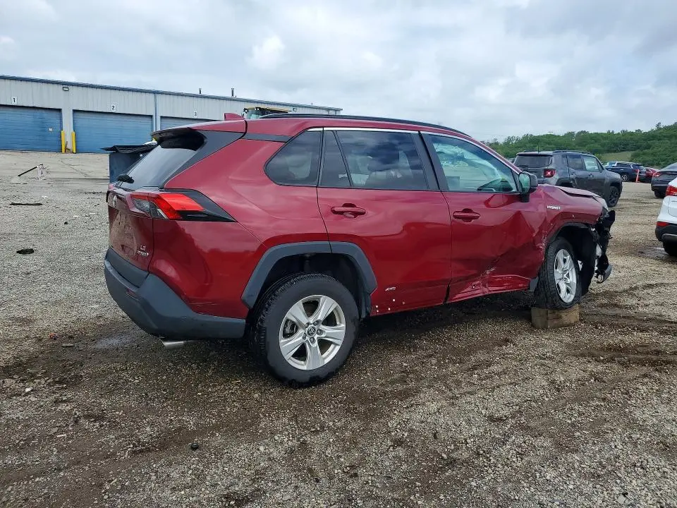 2021 TOYOTA RAV4 LE  