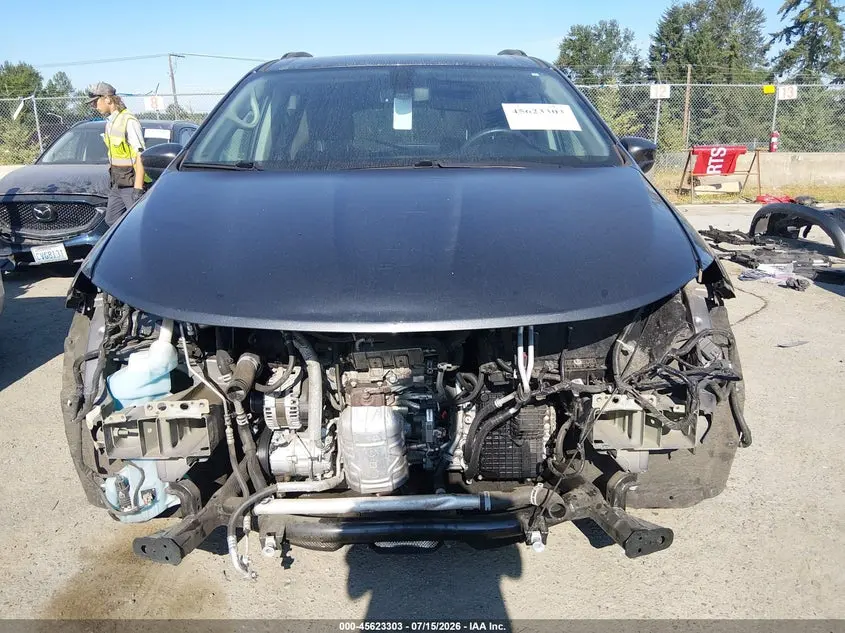 2021 CHRYSLER VOYAGER LXI