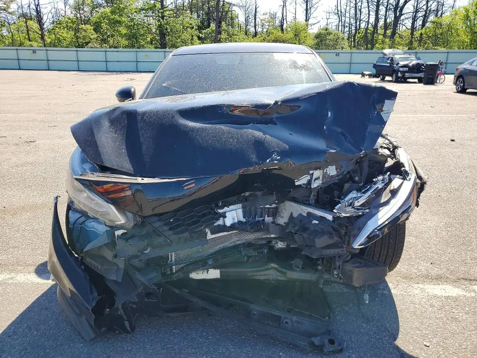 2019 NISSAN ALTIMA SR  