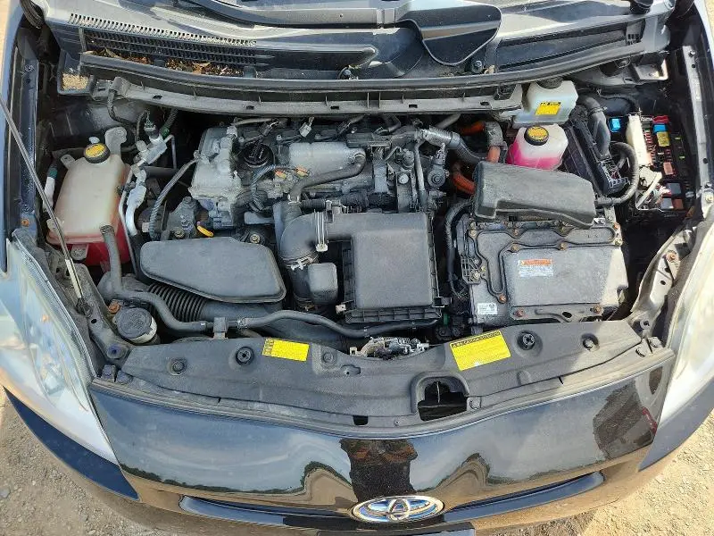 2010 TOYOTA PRIUS III  