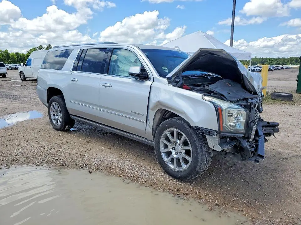 2017 GMC YUKON XL DENALI  