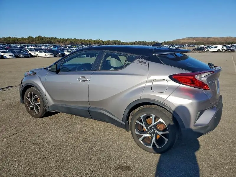 2019 TOYOTA C-HR XLE  