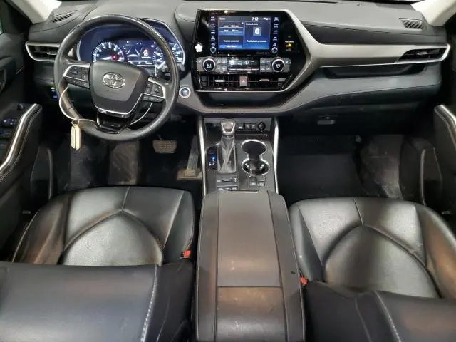 2020 TOYOTA HIGHLANDER XLE