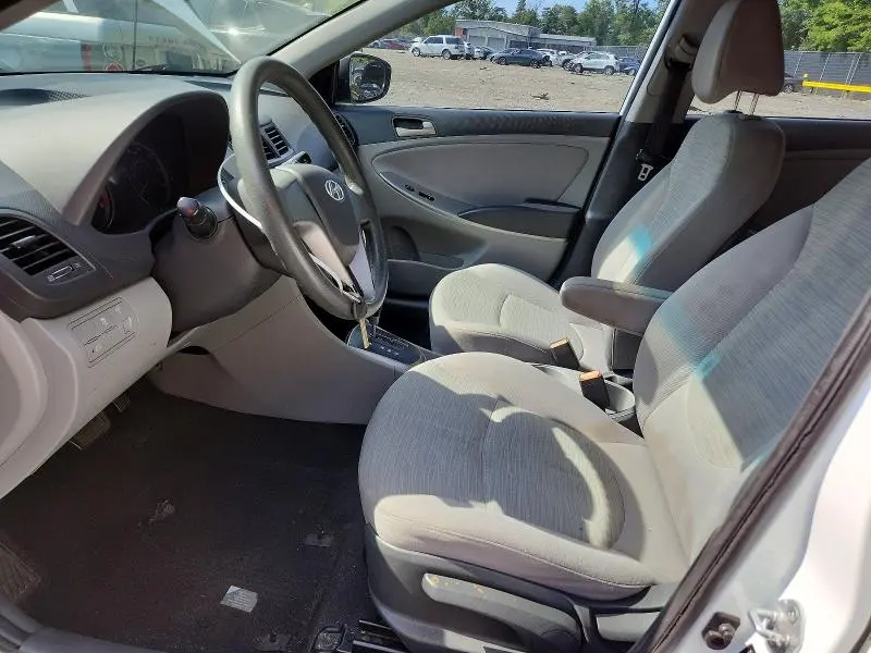 2015 HYUNDAI ACCENT GLS  