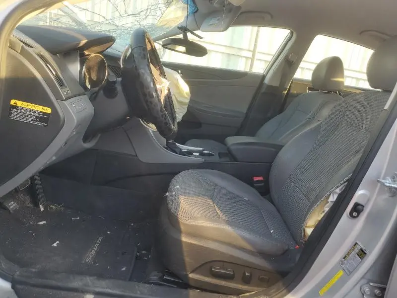 2011 HYUNDAI SONATA SE  